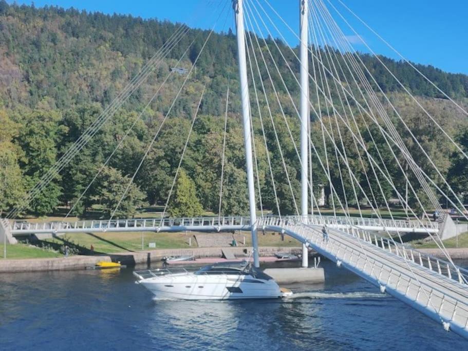 Appartamento Fin Sentralt Hybel I Drammen Esterno foto
